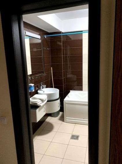 Apartament cu 2 camere decomandat în Mamaia — fotografia 1