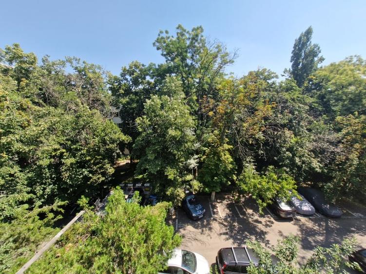 Apartament cu 2 camere decomandat în Lujerului
