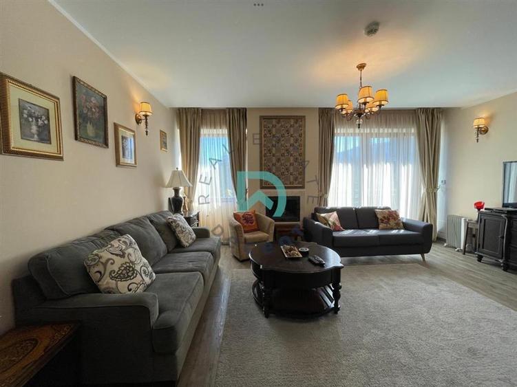 Apartament cu 2 camere decomandat, mobilat în Poiana Brașov