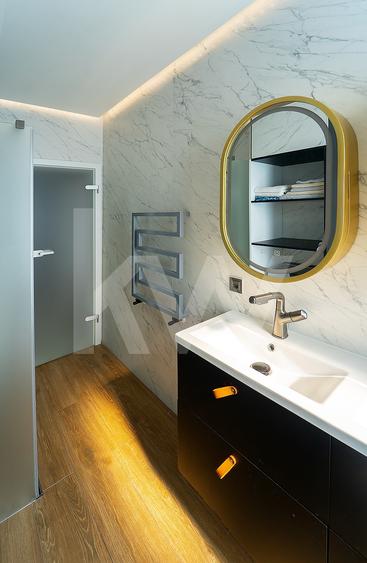 Apartament cu 3 camere semidecomandat, mobilat în Turnișor