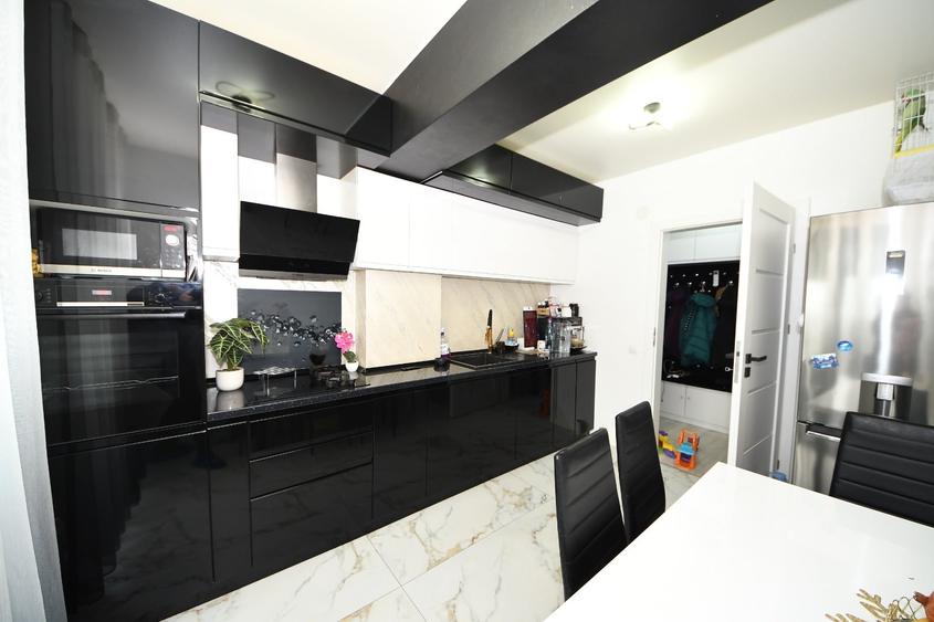 Apartament cu 2 camere decomandat în Bd. Coșbuc