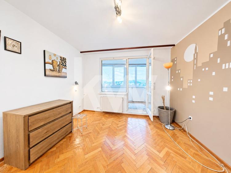 Apartament cu 3 camere circular, mobilat în Centrul Civic