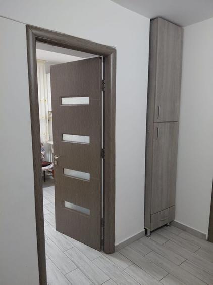 Apartament cu 2 camere semidecomandat în Micro 14