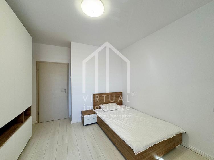 Apartament cu 4 camere semidecomandat, mobilat în Turnișor