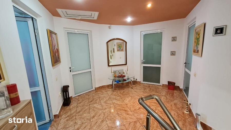 Casă cu 4 camere cu Teren 881 Mp în Curtea de Argeș