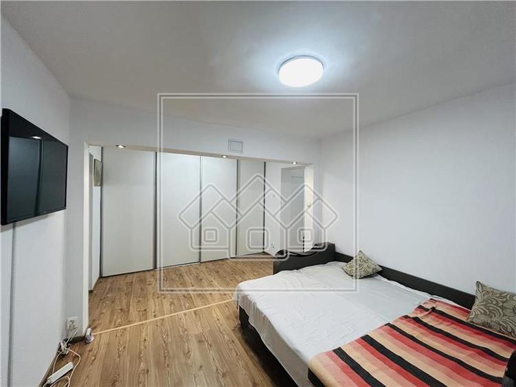 Apartament cu 3 camere decomandat în Terezian