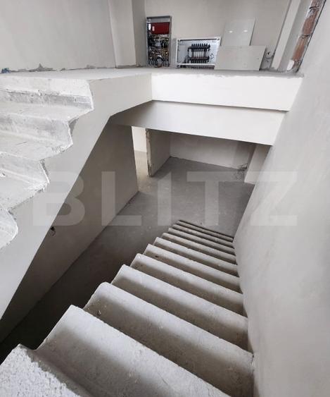 Penthouse cu 4 camere semidecomandat în Mănăștur