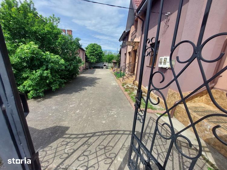Casă cu 5 camere cu Teren 743 Mp în Central