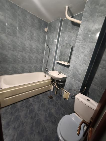 Apartament cu 3 camere decomandat, mobilat în Frumoasa