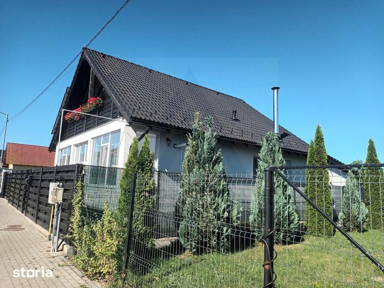 Casă cu 5 camere cu Teren 460 Mp în Șelimbăr