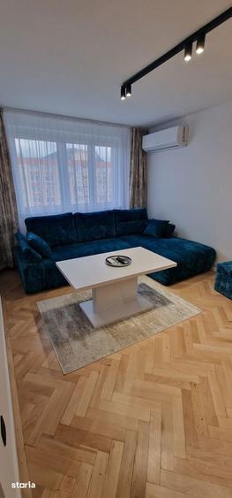Apartament cu 2 camere semidecomandat, mobilat în Centrul Civic