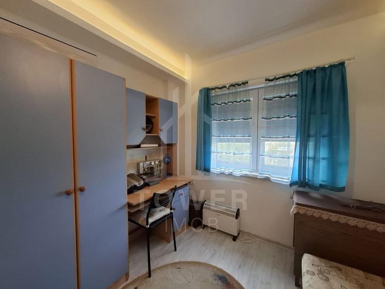Apartament cu 4 camere decomandat în Vasile Aaron