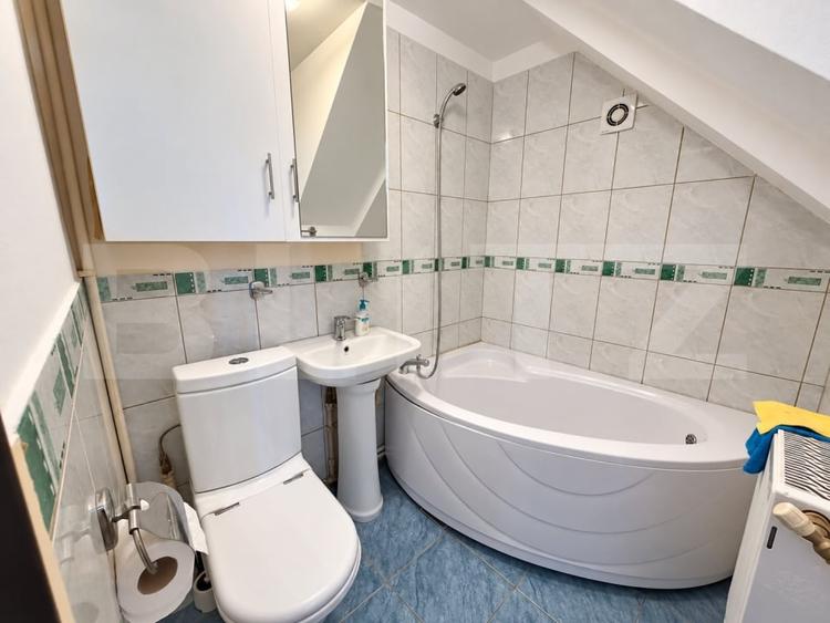 Apartament cu 2 camere semidecomandat, mobilat în Nicolina
