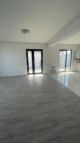Casă individuală cu 3 camere cu Teren 440 Mp în Domnești