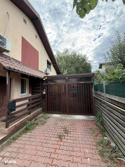 Casă cu 3 camere în Tunari