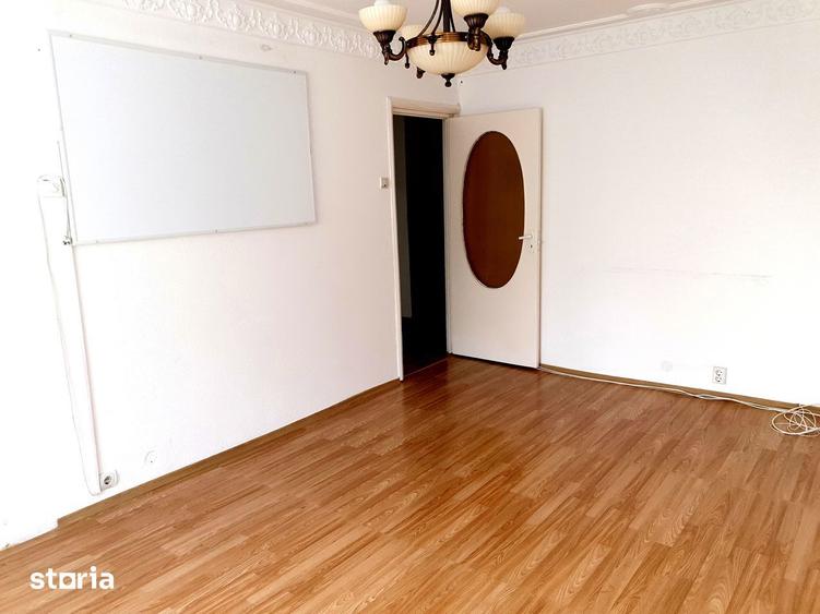 Apartament cu 2 camere în Micro 17