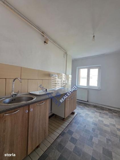 Apartament cu 2 camere decomandat în Scriitorilor