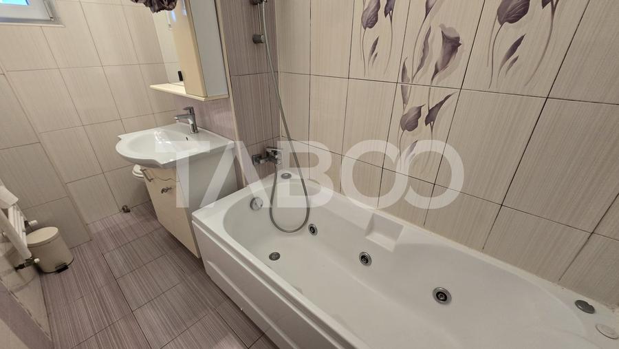 Apartament cu 2 camere decomandat, mobilat în Central