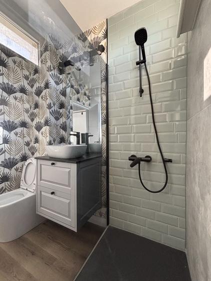 Apartament cu 3 camere semidecomandat în Floreasca