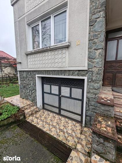 Casa spatioasa cu teren generos, aproape de centrul orasului Targu Lap - 11