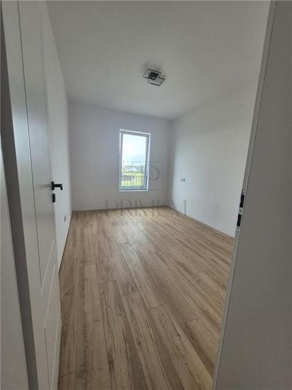 Duplex cu 4 camere cu Teren 375 Mp în Moșnița Nouă