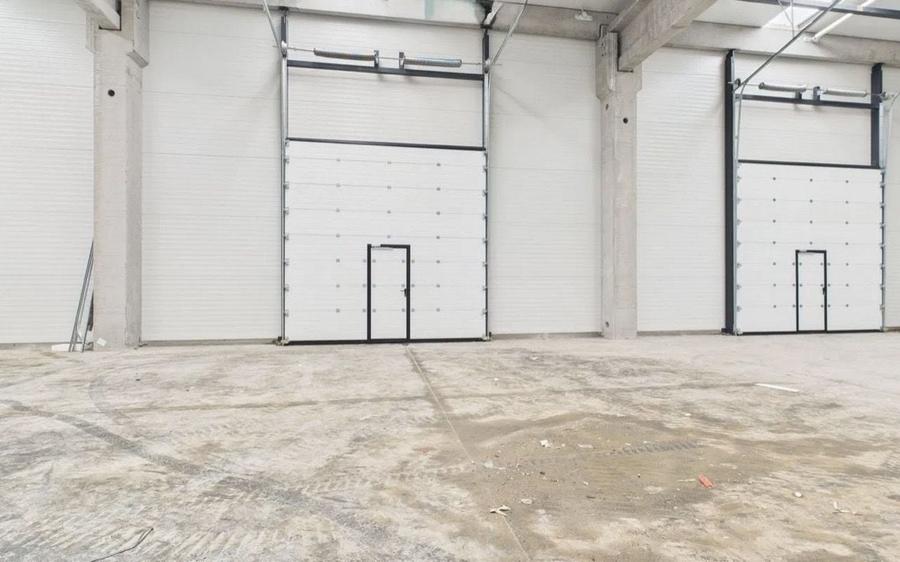 Spațiu industrial, de 200 mp, în Săcălaz