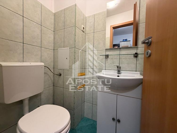 Apartament cu 3 camere decomandat în Lunei
