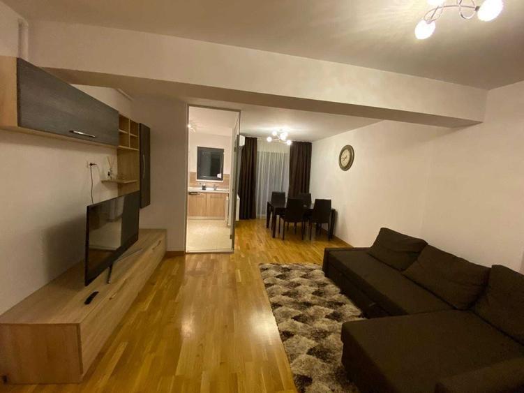 Apartament cu 2 camere semidecomandat în Banu Manta