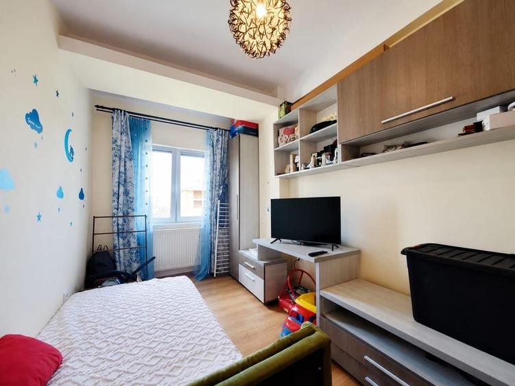Apartament cu 3 camere în Giroc