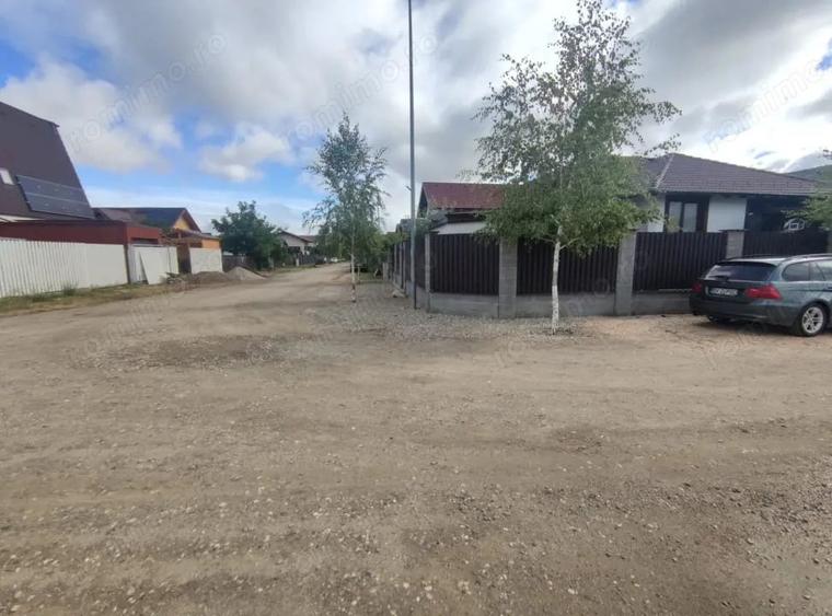 Teren de 6000 mp, în Central