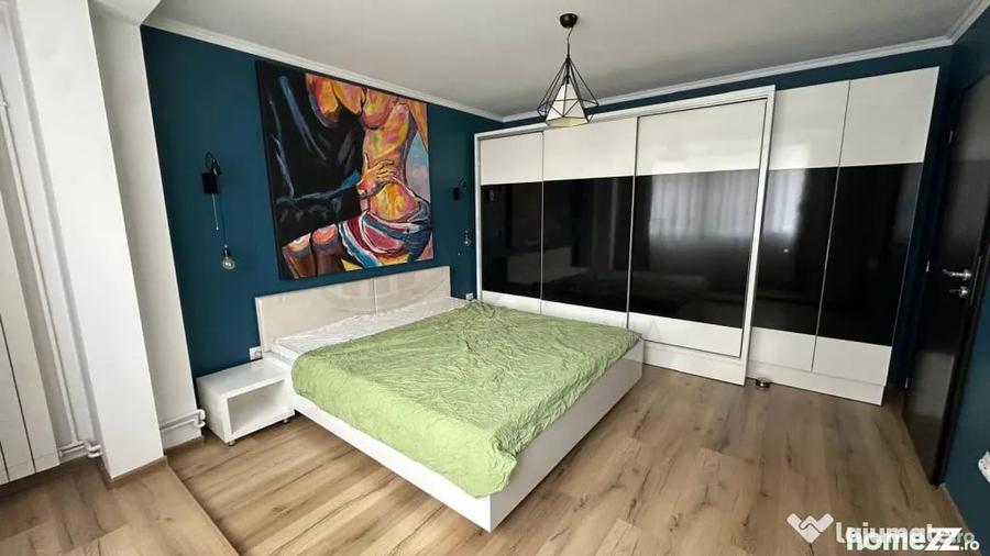 Apartament cu 3 camere semidecomandat în Cișmigiu