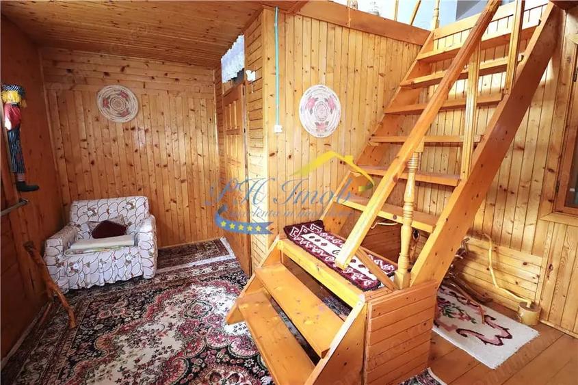 Casă cu Teren 3043 Mp în Provița de Sus