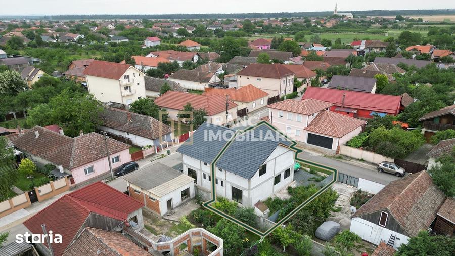Casă cu 3 camere decomandat cu Teren 190 Mp în Vladimirescu