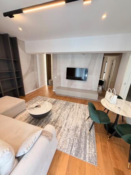 Apartament cu 3 camere în Cotroceni