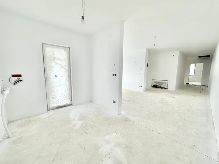 Duplex cu 3 camere cu Teren 297 Mp în Bucovăț (Remetea Mare)