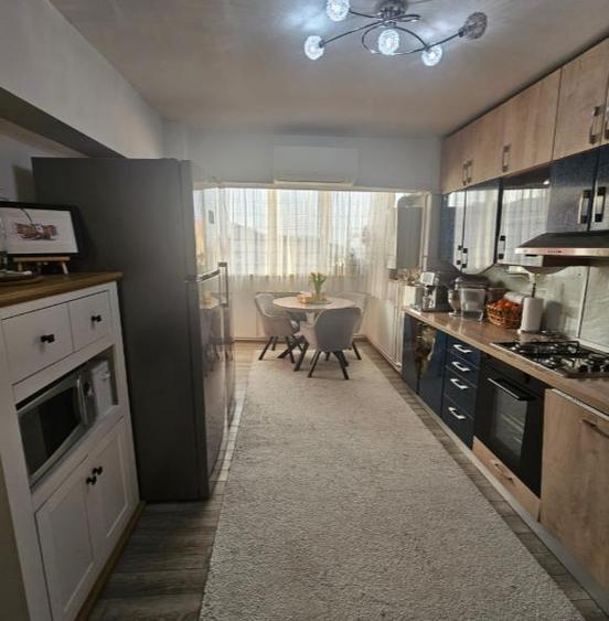 Apartament cu 2 camere decomandat în Astra