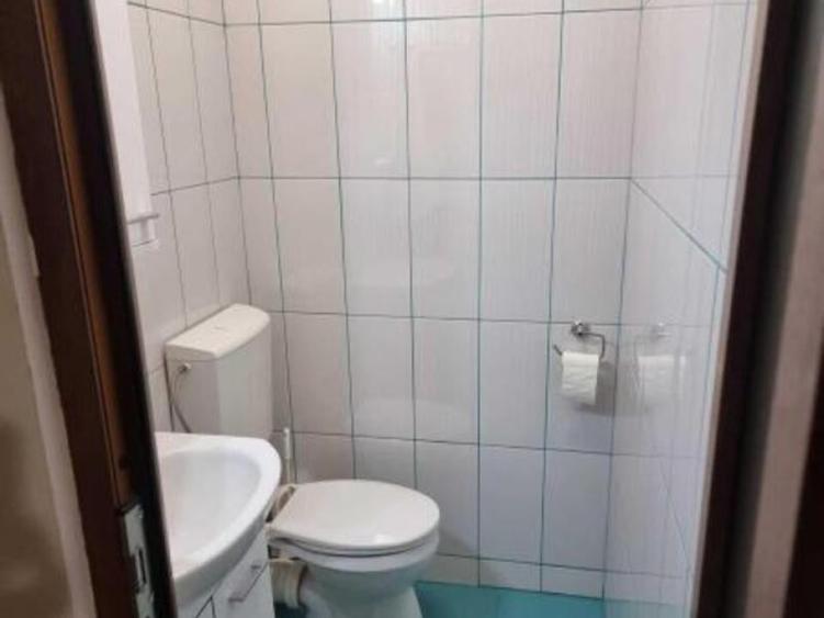 Apartament cu 3 camere, mobilat în Iancului