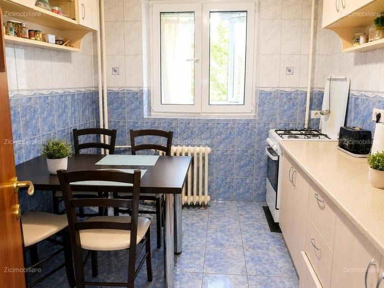 Apartament 3 camere | Dristor | Etaj 2/8 | 2 băi | Bloc 1984 - 1