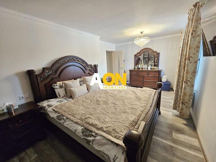 Duplex cu 4 camere cu Canalizare în Cetate