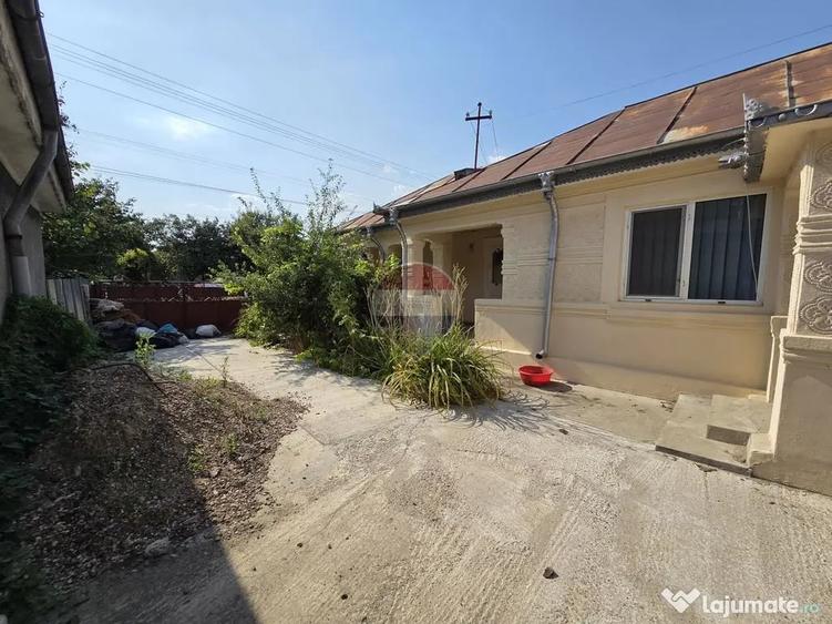 Casă cu 4 camere cu Teren 1155 Mp în Milcovul