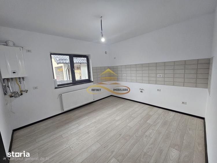 Casă cu 4 camere cu Teren 390 Mp în Gârleni