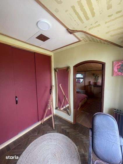 Casă cu 3 camere cu Teren 1100 Mp în Central