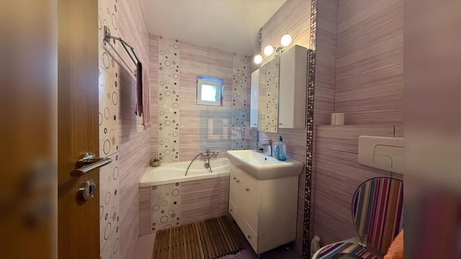 Apartament cu 3 camere decomandat în Zorilor