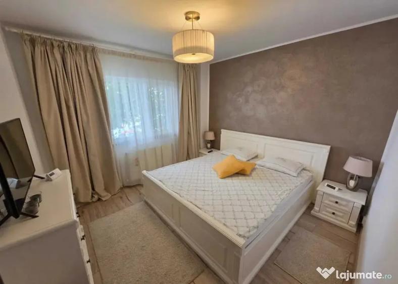 Apartament cu 4 camere decomandat în Tomis Nord