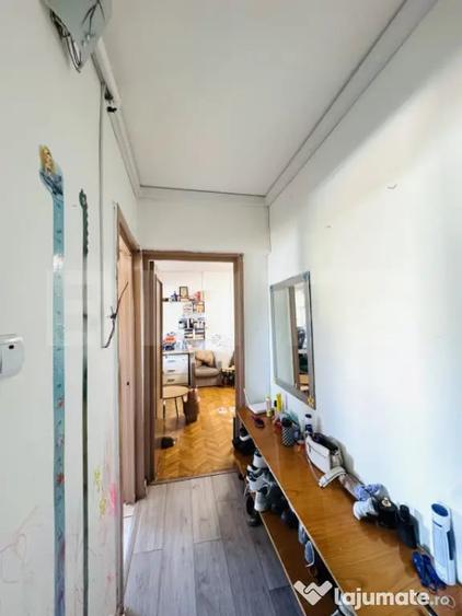 Apartament cu 2 camere decomandat în Griviței
