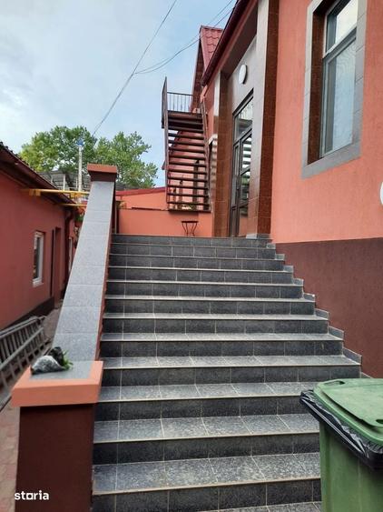 Casă cu 3 camere în Central