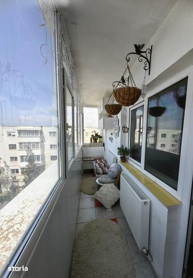 Apartament cu 4 camere decomandat, mobilat în Central