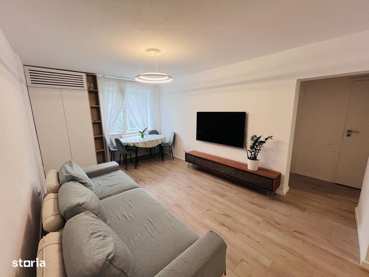 Apartament cu 3 camere semidecomandat în Parcul Circului