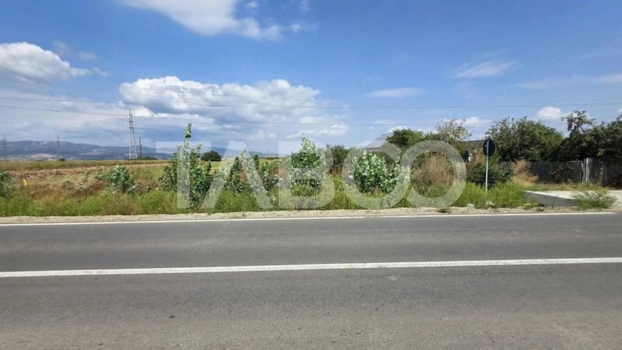 Teren de 3900 mp, în Pianu