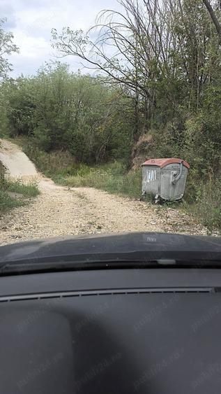 Teren de 6720 mp, în Vețișoara